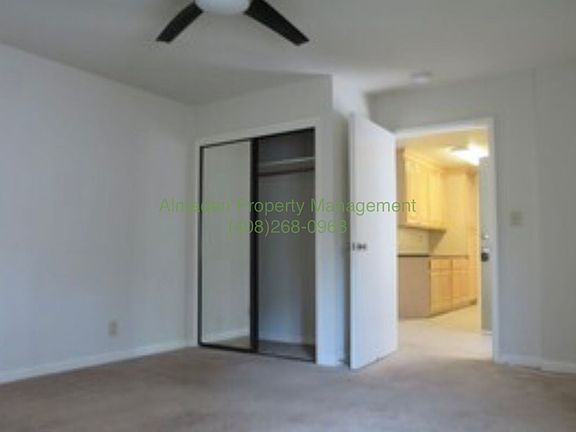 4th image of 223 N 3rd St #2-2005