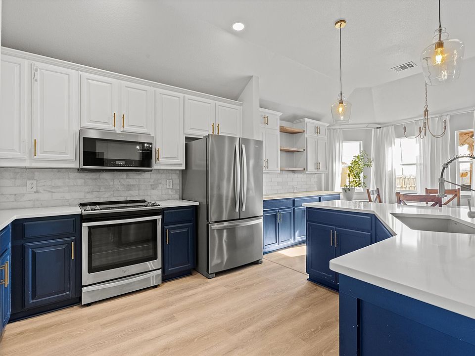 1st image of 501 Wood Dr
