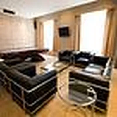 Rented by Nest Seekers International | media 36