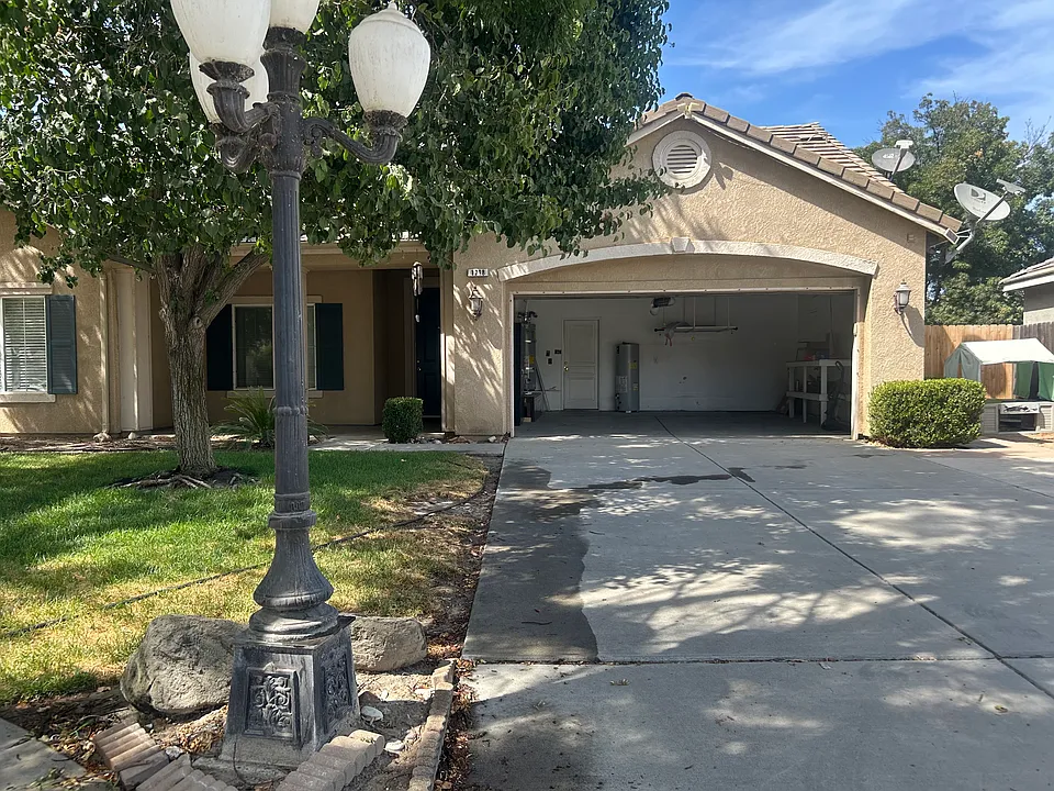 1798 W Rio Hondo Ct