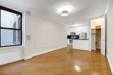 226 East 70th Street #6G image 1 of 17