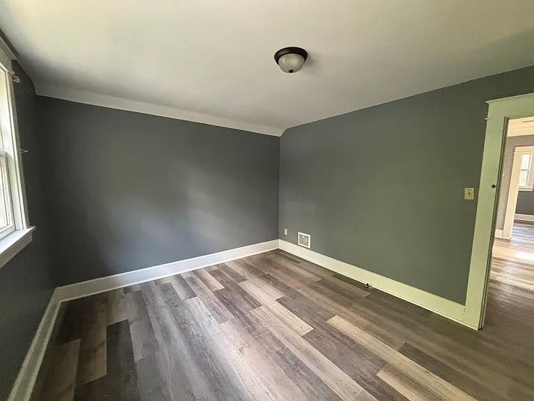 250 E Auburndale Ave — Photo 4