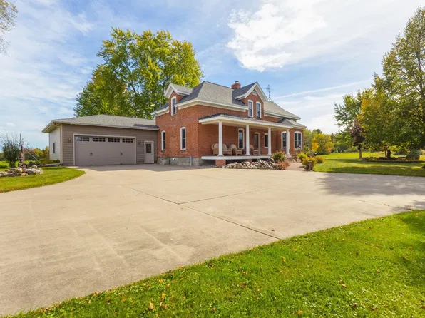 N6360 Twin Creek Rd, Porterfield, WI 54159