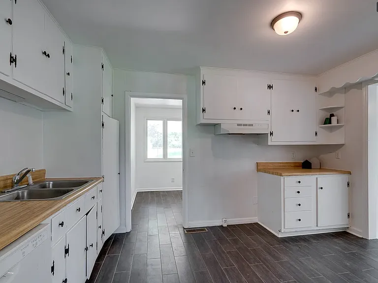 925 Camellia Dr — Photo 12