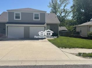6909 Floyd St, Overland Park, KS 66204