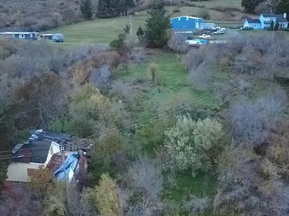 3051 Glendale Dr, Blue Lake, CA 95525