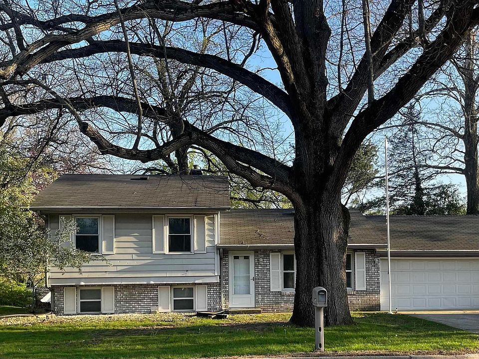 1st image of 3201 E Bristol St