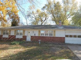 1114 E 10th St, Rolla, MO 65401