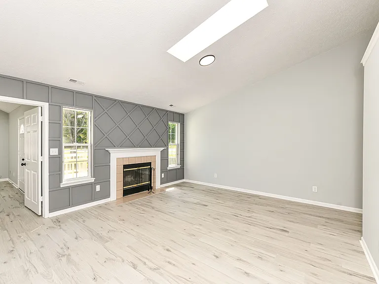 3933 Bergamot Ct — Photo 17