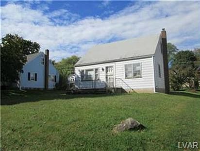 3rd image of 2629 Hermitage Ave