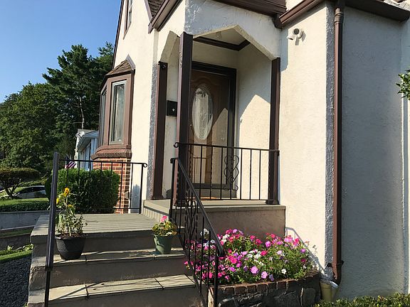 2nd image of 148 Westminster Dr