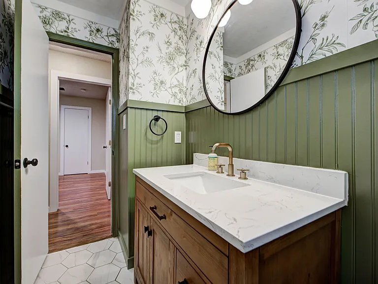 721 Vicksburg Ave — Photo 12