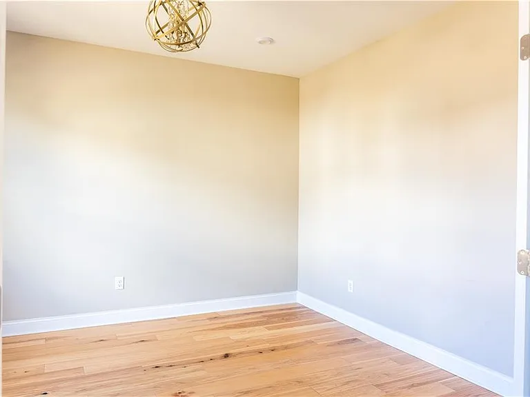 8040 Scenic Ridge Way — Photo 2