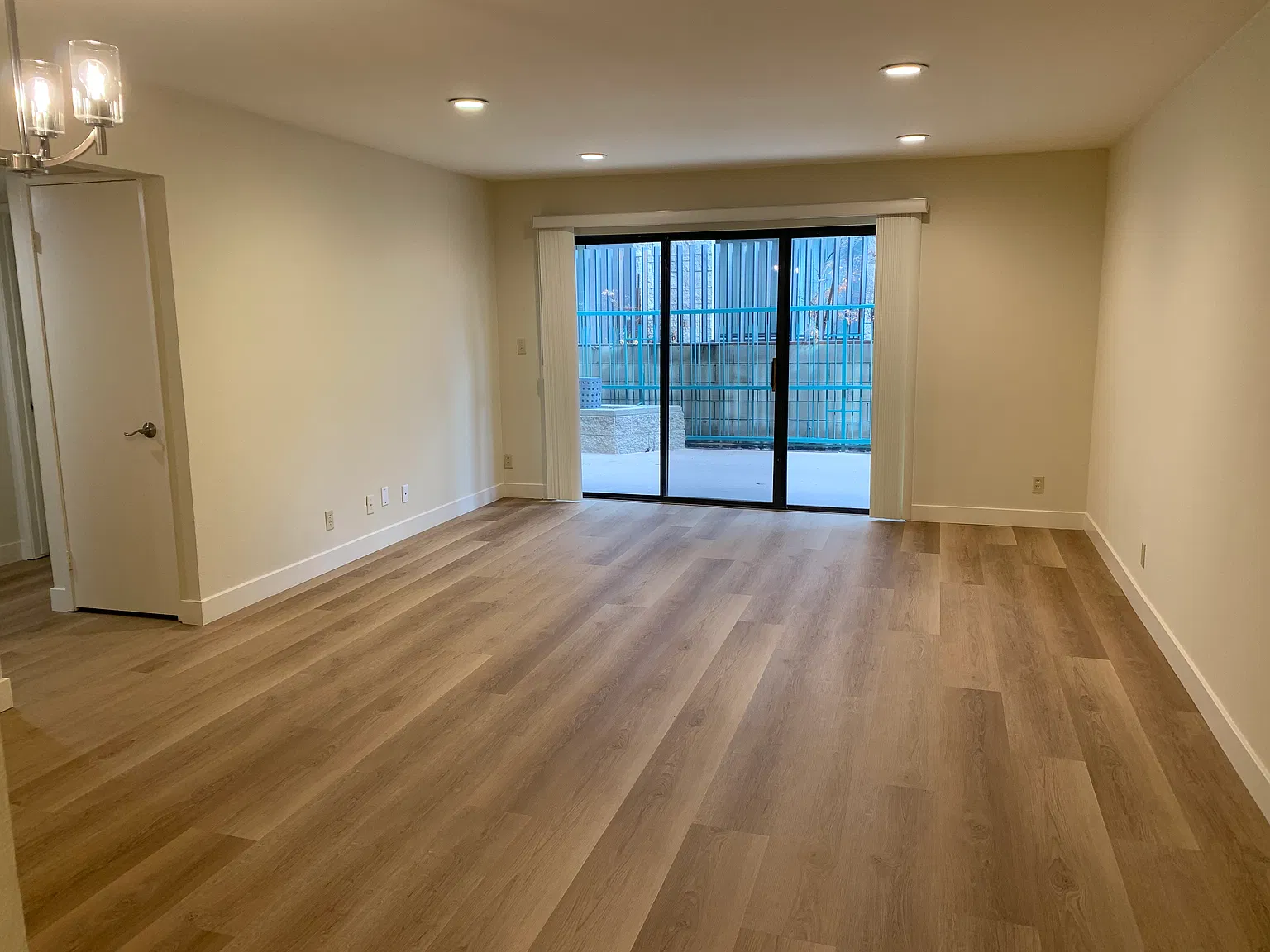 2 bed, $2,845 — Photo 4