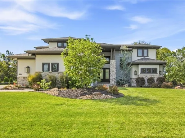 531 Southshore Dr, Greenwood, MO 64034