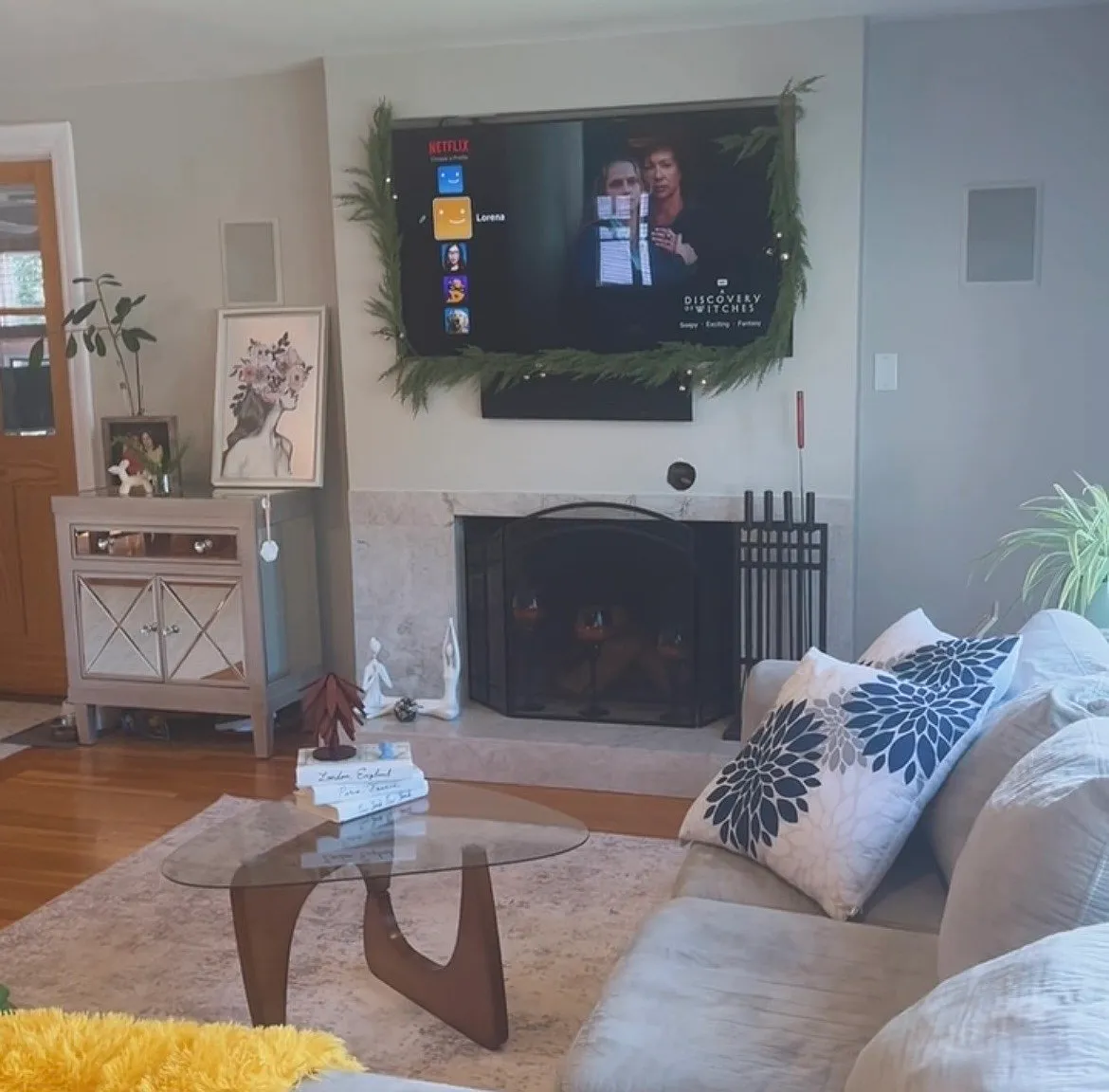 3 bed, 2.0 bath, 1500 sqft, $3,800 — Photo 2