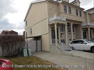 1st image of 8 Cobblers Ln