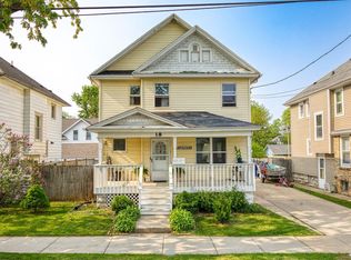 18 W Bent Ave, Oshkosh, WI 54901