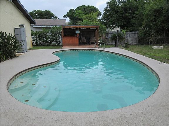 2nd image of 1837 Elaine Dr