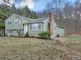 66 Twitchgrass Rd, Trumbull, CT 06611
