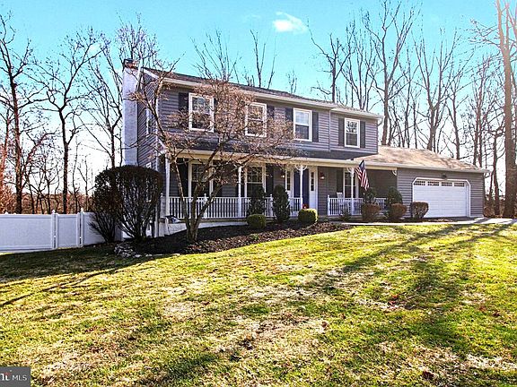 3rd image of 408 Woodland Dr