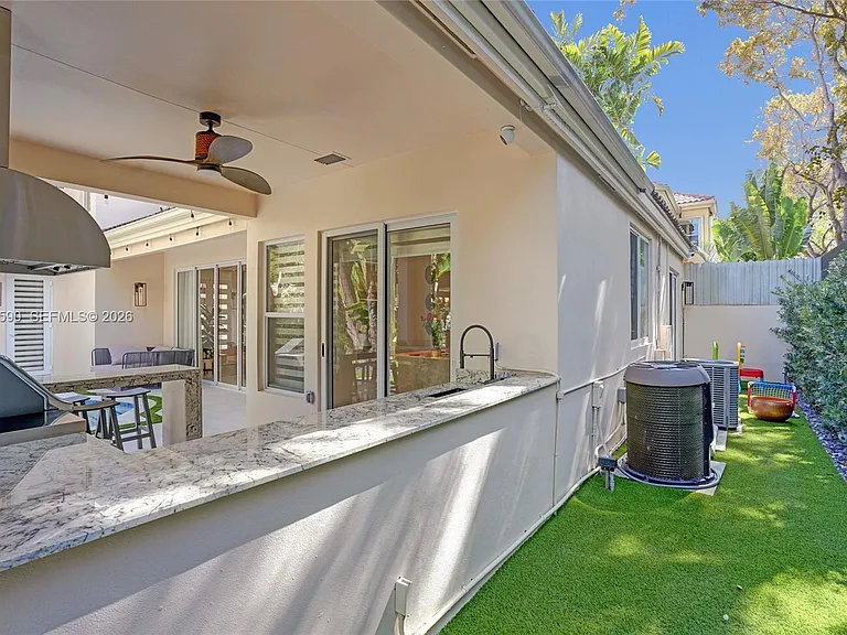 20824 NE 37th Ave — Photo 78