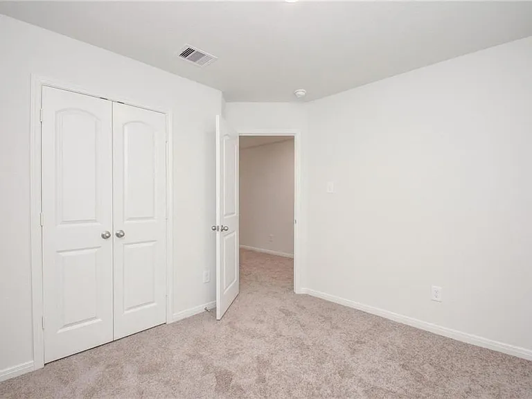 10699 Lost Maples Dr — Photo 14