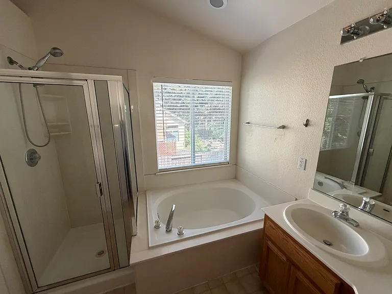 2154 Devin Ct — Photo 11