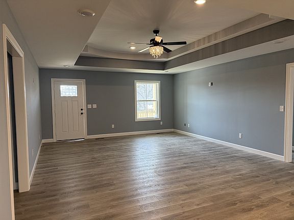 5th image of 306 Cassie Dr