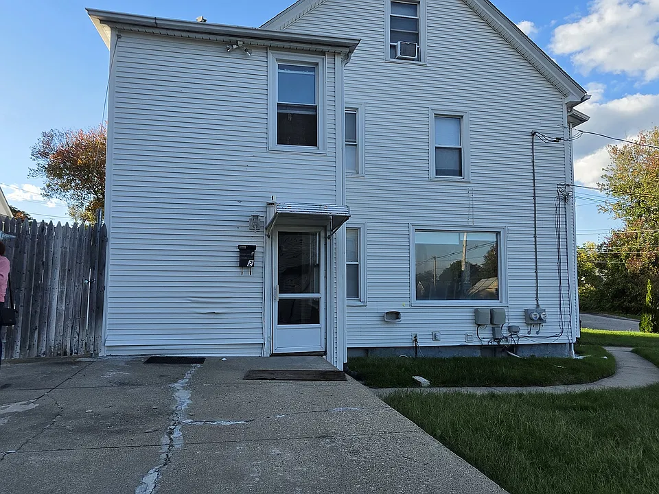 64 Serrel Sweet Rd #1