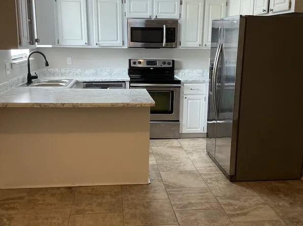 630 Slade St, Hinesville, GA 31313