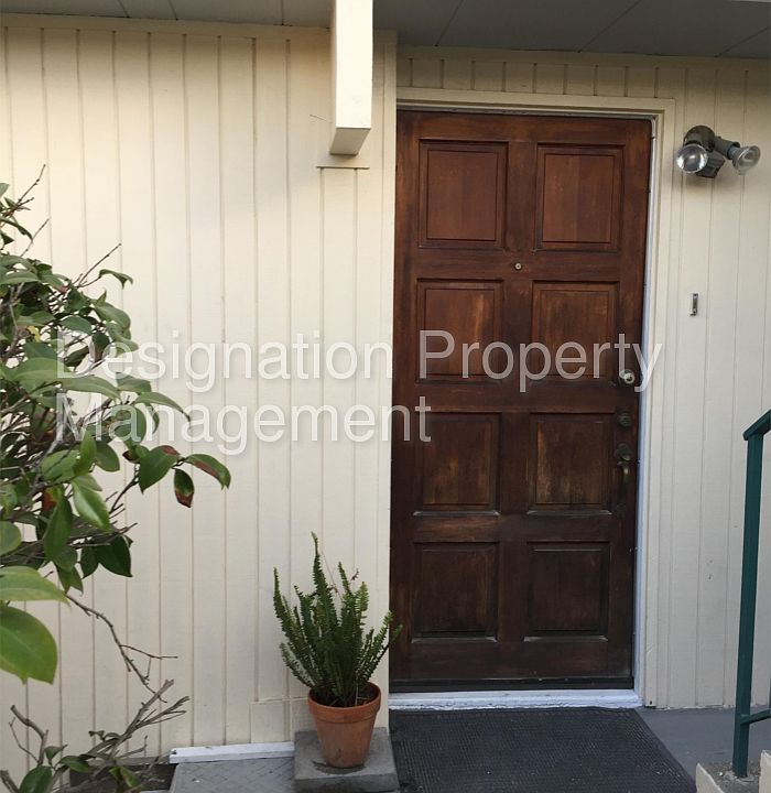 1st image of 5113 1/2 Mount Royal Dr