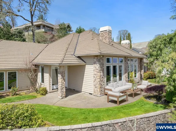 3907 Croisan Mountain Dr S, Salem, OR 97302