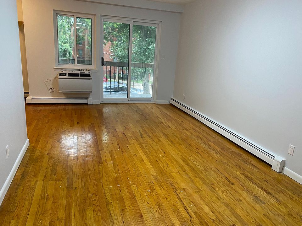 1st image of 7143 Sutton Pl Floor 2