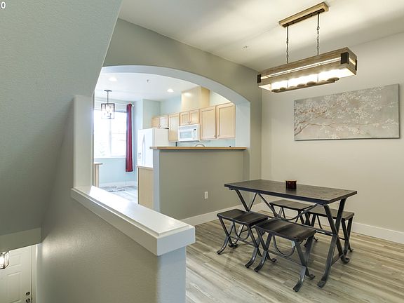 5th image of 12085 SW Sagehen St Unit 102