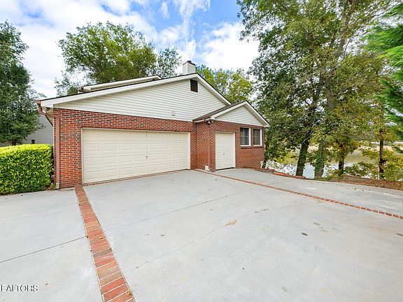 4th image of 3534 Saint Andrews Dr