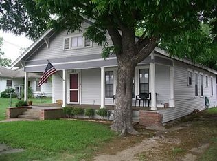 305 E Grove St, Kaufman, TX 75142