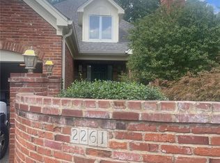 2261 Croydon Walk, Saint Louis, MO 63131