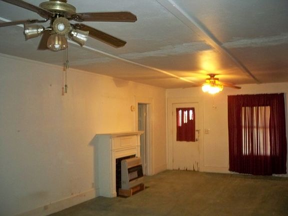 2nd image of 207 N Rush Ave