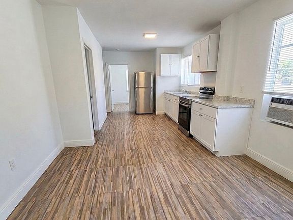 3rd image of 120 SW 5th Ave APT 1