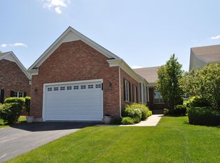 4227 Weatherstone Rd, Crystal Lake, IL 60014