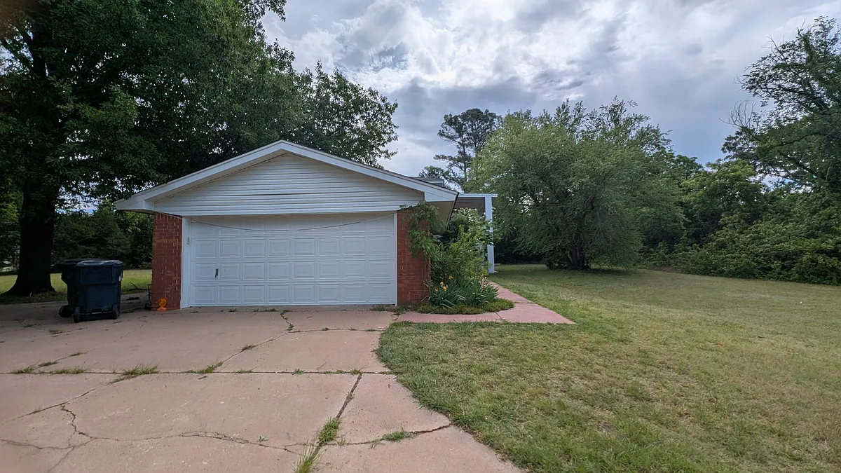 Building Photo - 524 NW 164th St