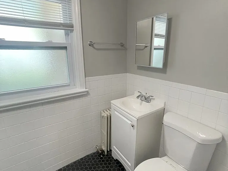 6107 N Cicero Ave — Photo 8
