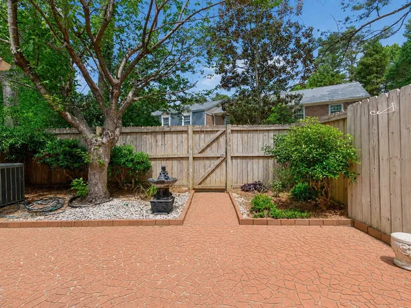 3128 Westbury Dr, Raleigh, NC 27607