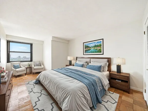 7855 Blvd East image 13 of 25