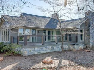 738 Foot Hills Rd, Greenville, SC 29617