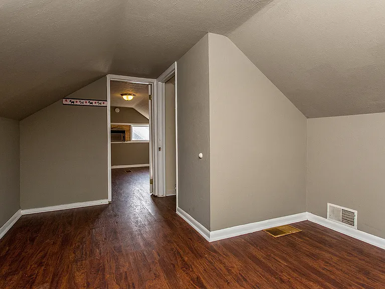 1005 Pleasant View Dr — Photo 16