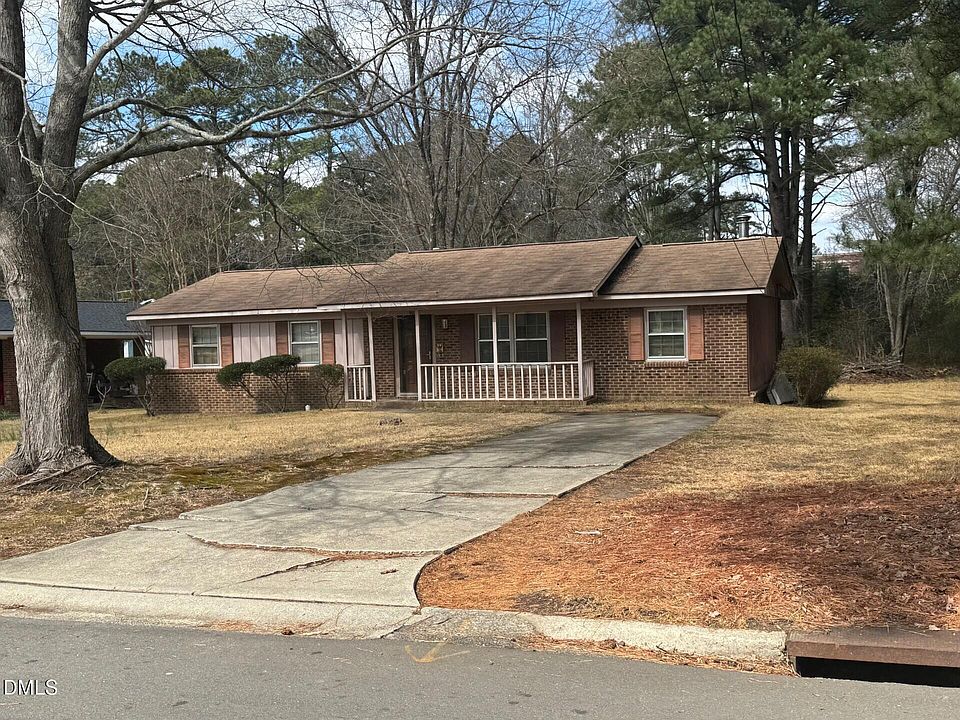 1st image of 902 Vandora Ave