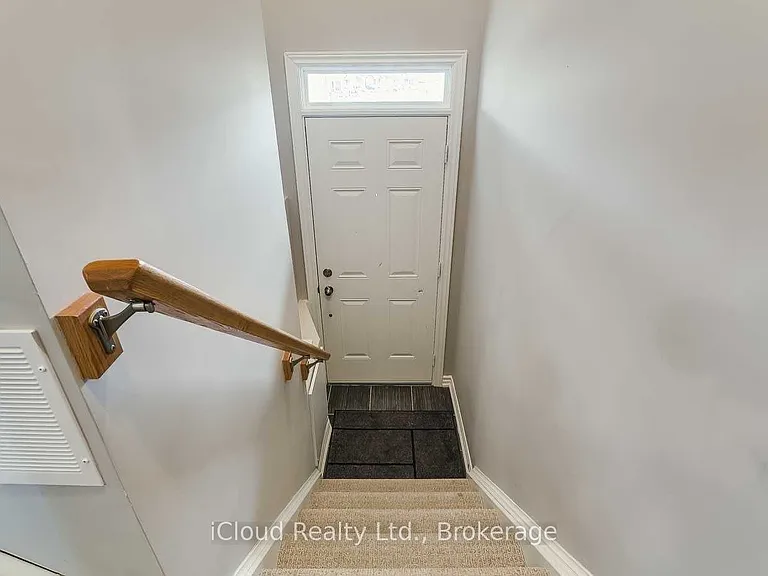 1380 Costigan Rd #121 — Photo 2