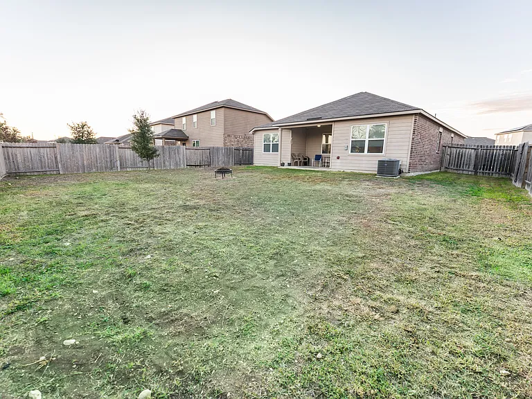 6210 Underwood Way — Photo 23